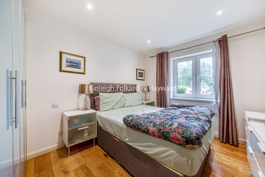 Property photo 3 of 6 A69d87A9-8ba7-4E78-9