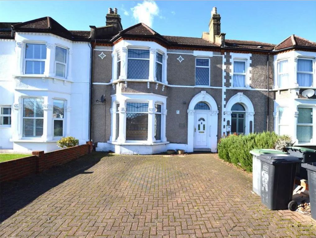 Property photo 1 of 5