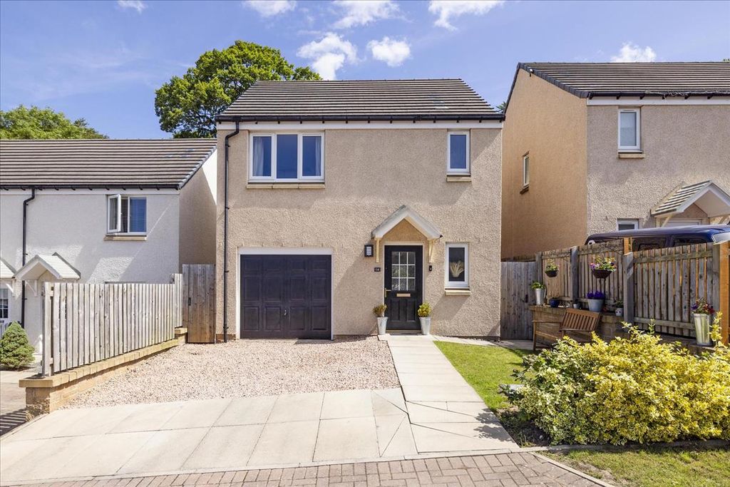 Property photo 1 of 31