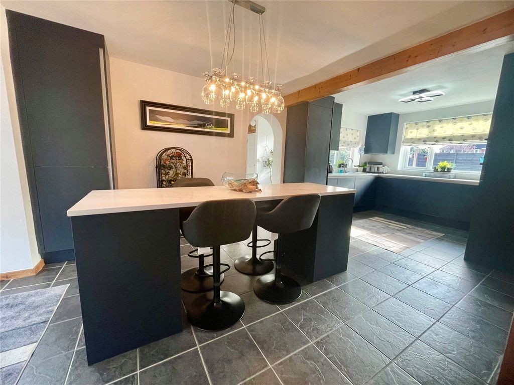 Property photo 1 of 31 Dining Kitchen