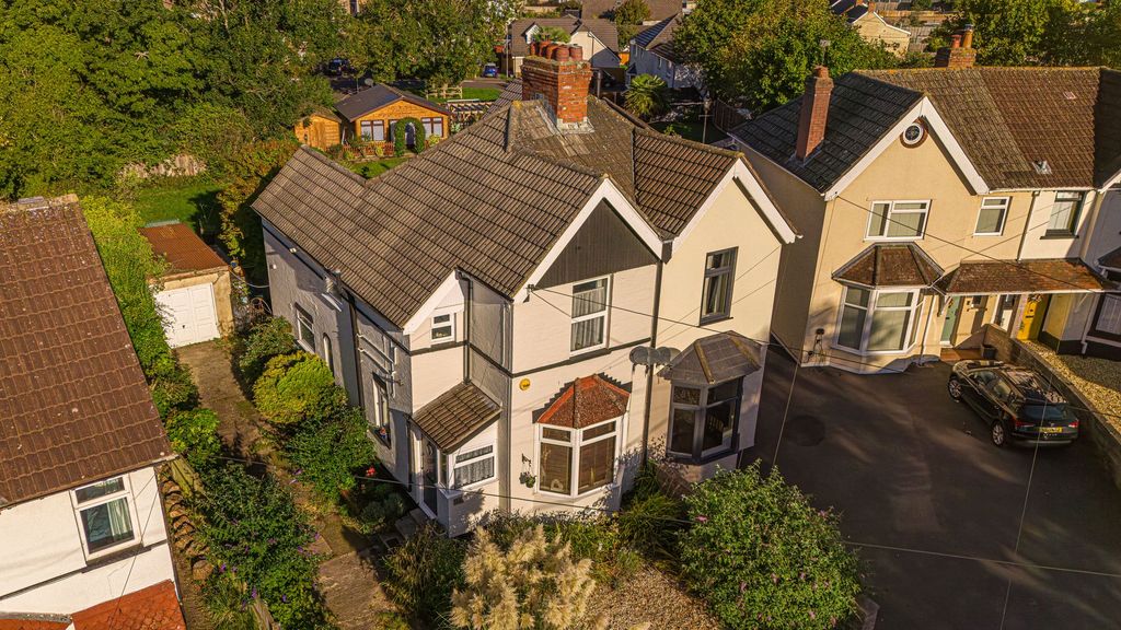 Property photo 1 of 31