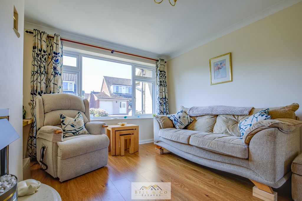 Property photo 3 of 31