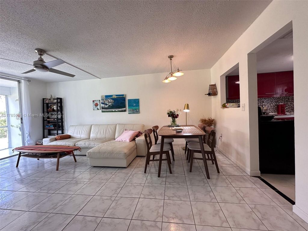 Property photo 2 of 21 <Alttext/>