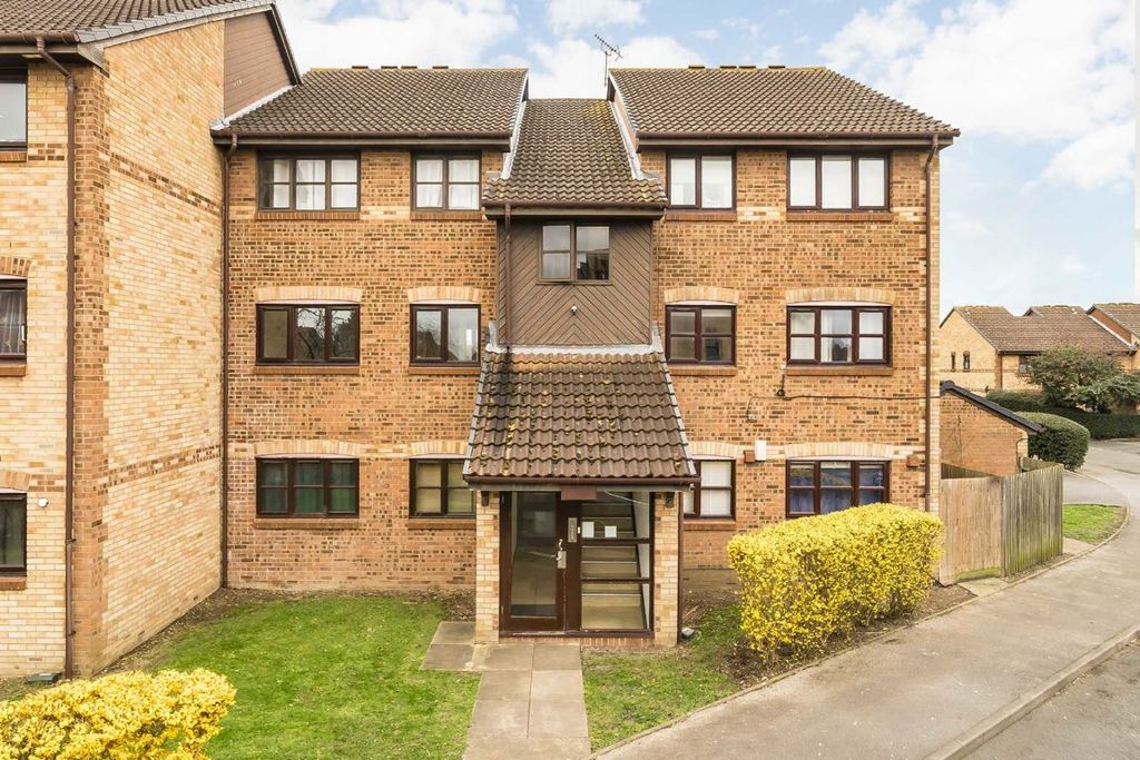 Property photo 1 of 5