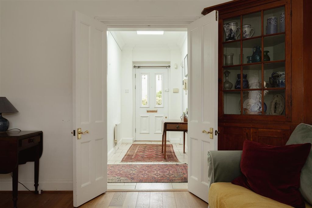 Property photo 3 of 17 6.Jpg