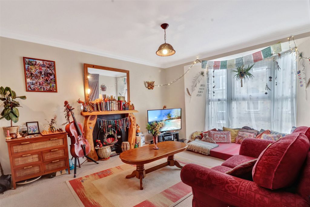 Property photo 2 of 16 Picture No. 07