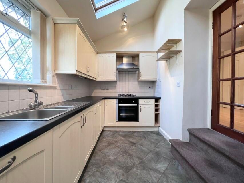 Property photo 2 of 18 77103 23044 Img 47 0000