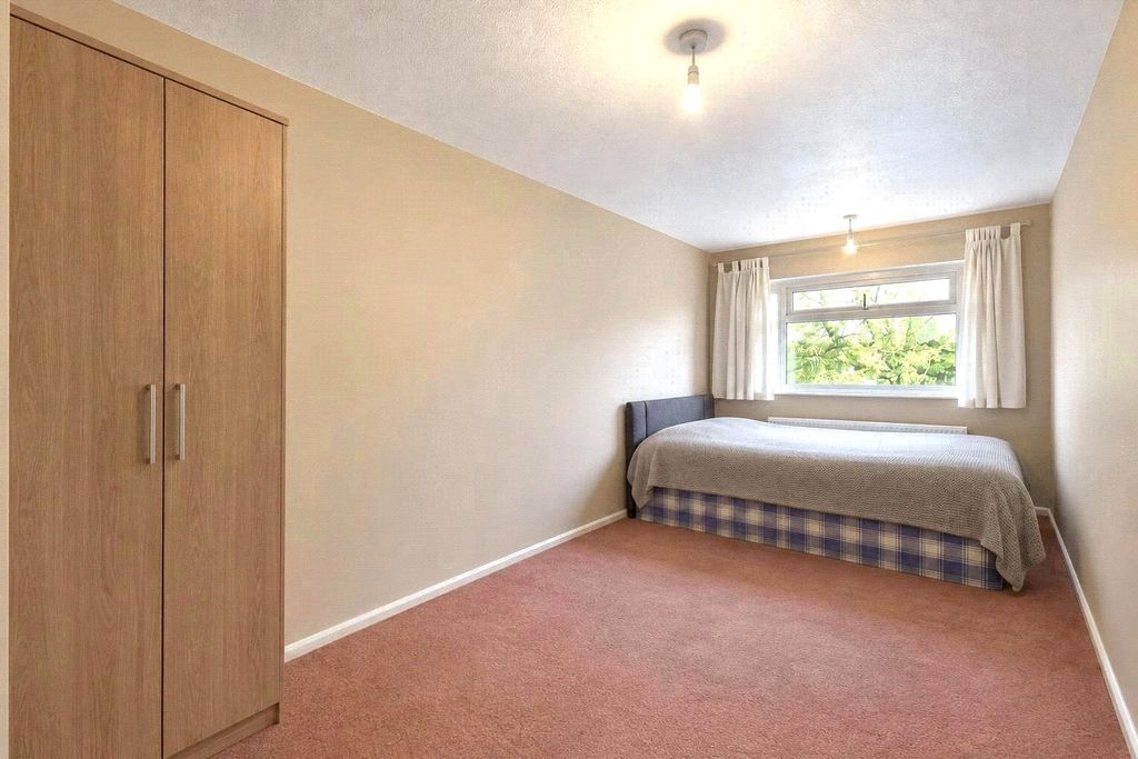 Property photo 3 of 6 Picture No. 05