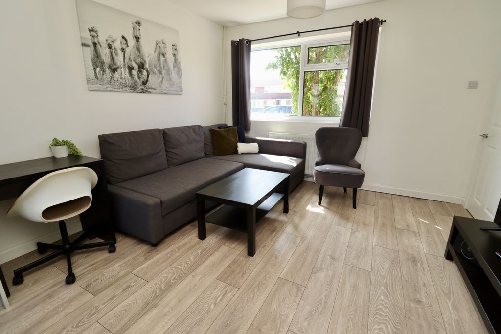 Property photo 3 of 18 Img_7318
