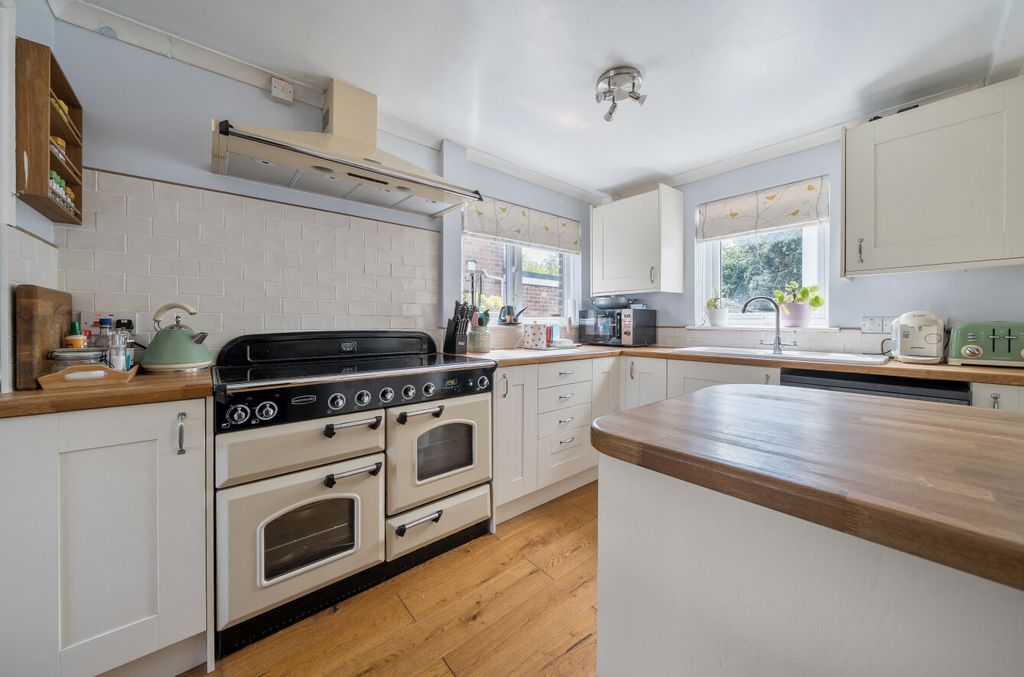 Property photo 2 of 14 1479167-4-6A315B8...