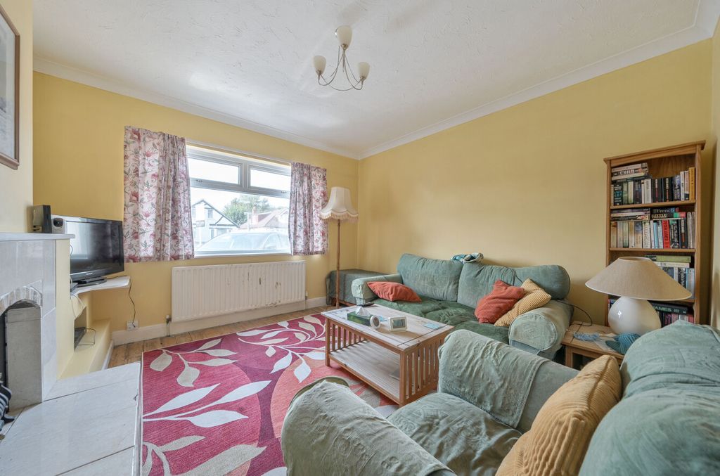 Property photo 2 of 16 1494513-12-6A608B...
