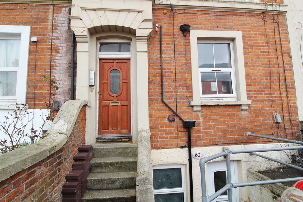 Property photo 1 of 5 (Main)