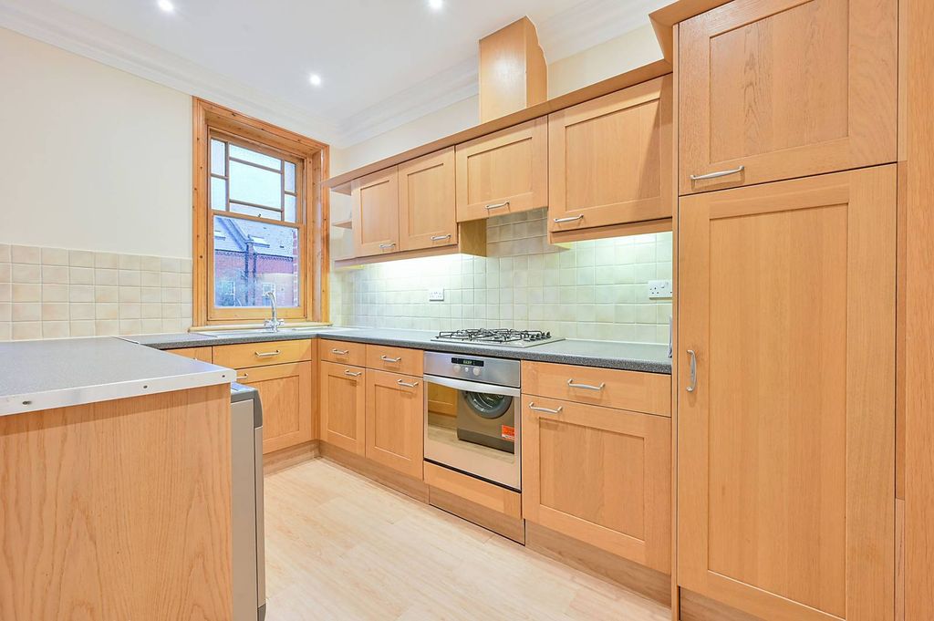 Property photo 2 of 7
