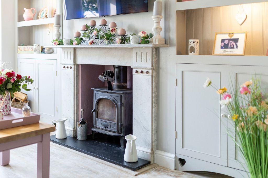 Property photo 3 of 27