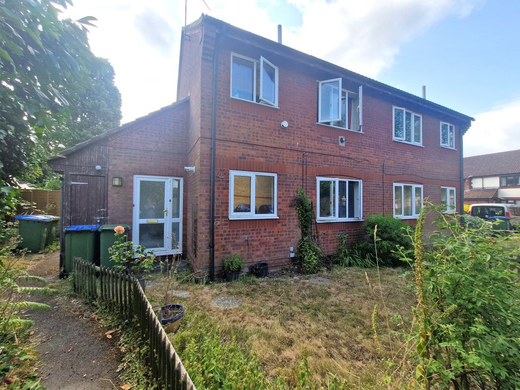 Property photo 1 of 8