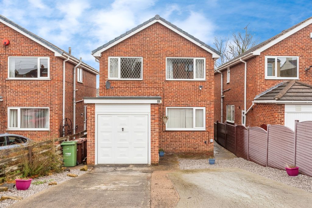 Property photo 1 of 18