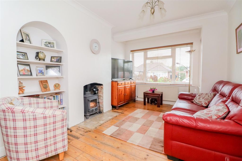 Property photo 3 of 20