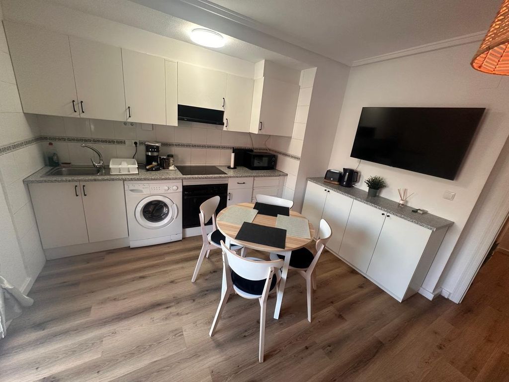 Property photo 1 of 31