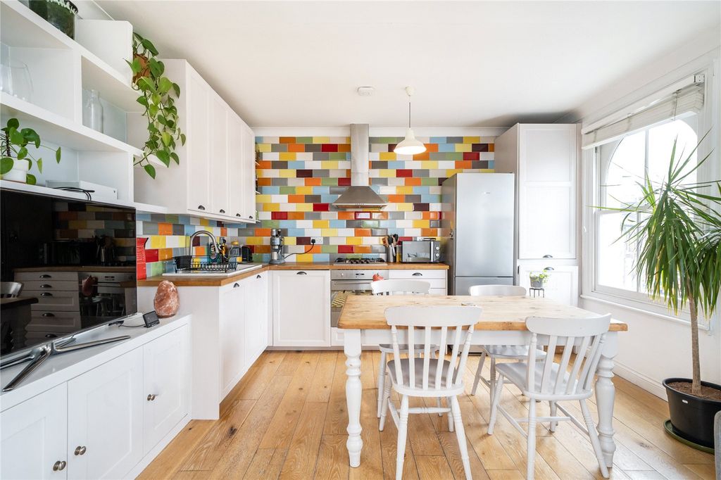 Property photo 3 of 11 Picture No. 02