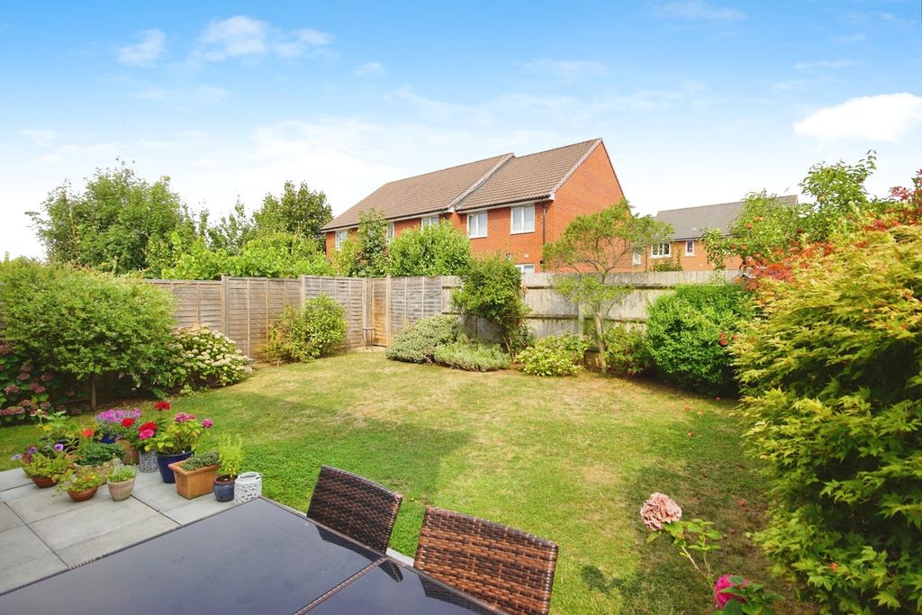 Property photo 2 of 21 Photo