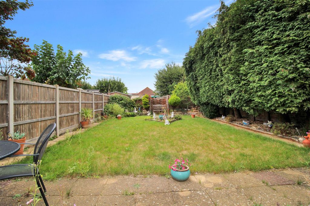 Property photo 2 of 17 Img_4352.Jpg