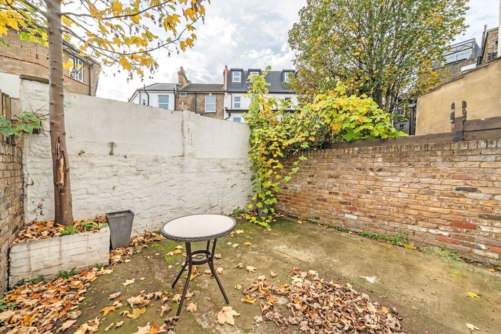 Property photo 3 of 9