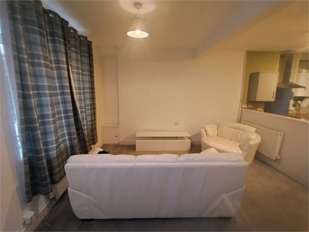 Property photo 3 of 10 Lounge Area