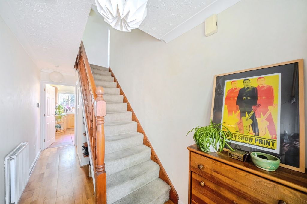 Property photo 2 of 24 Hallway