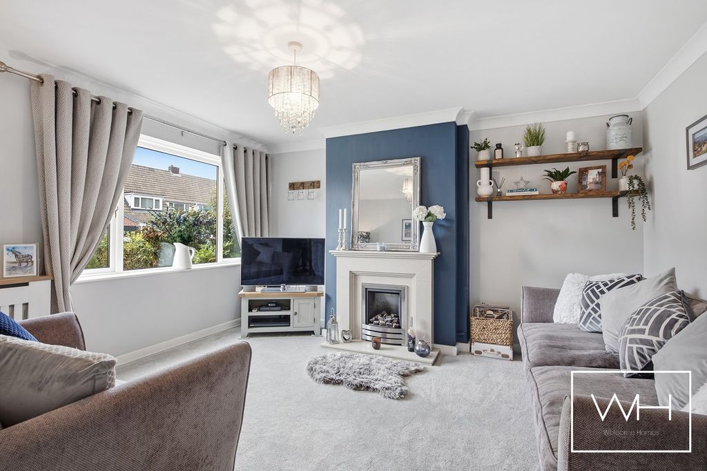 Property photo 3 of 20 17 Chiltern Crescent, Sprotbrough 12