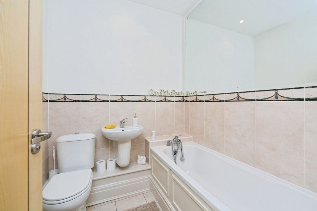 Additional image 12 of 2 bed flat for saleTy Mawr Road, Deganwy, Conwy LL31
