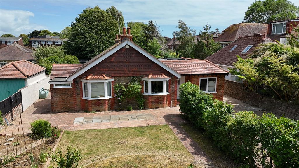 Property photo 1 of 20