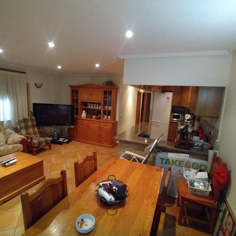 Property photo 3 of 42