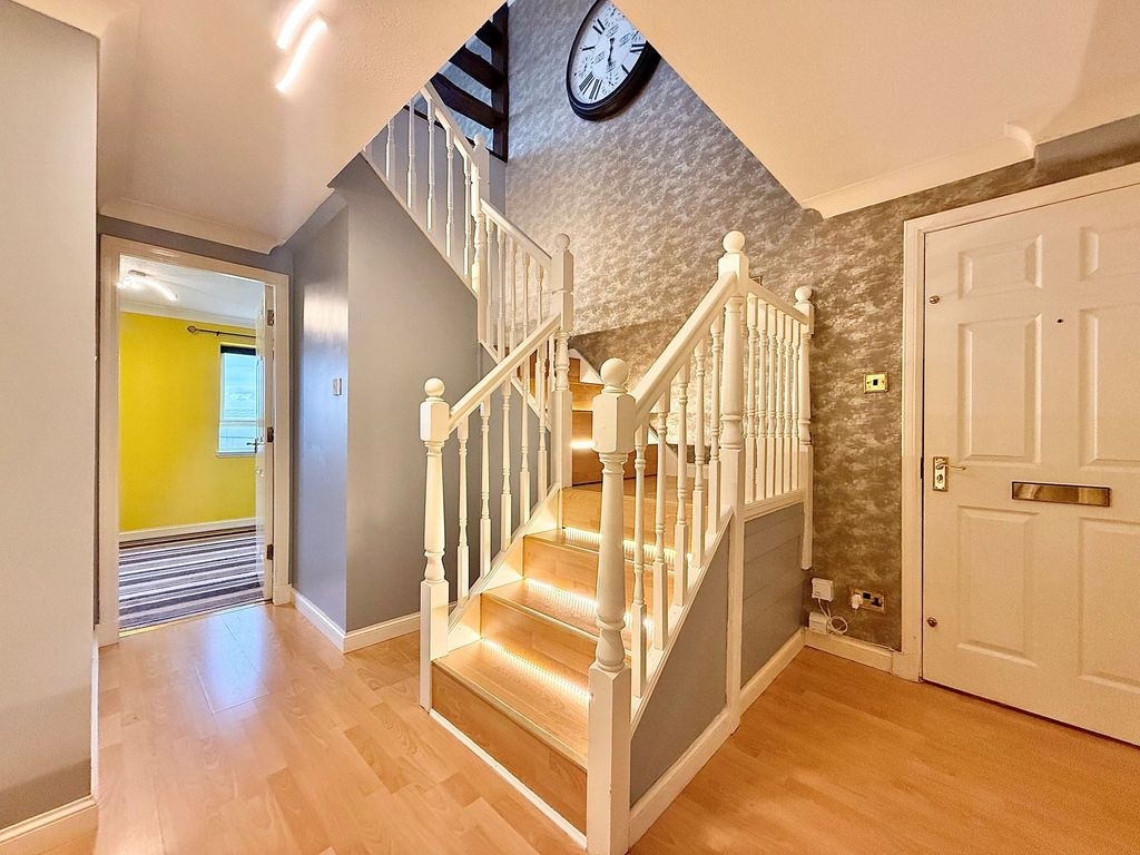 Additional image 10 of 3 bed flat for saleSouth Beach Road, Ayr KA7