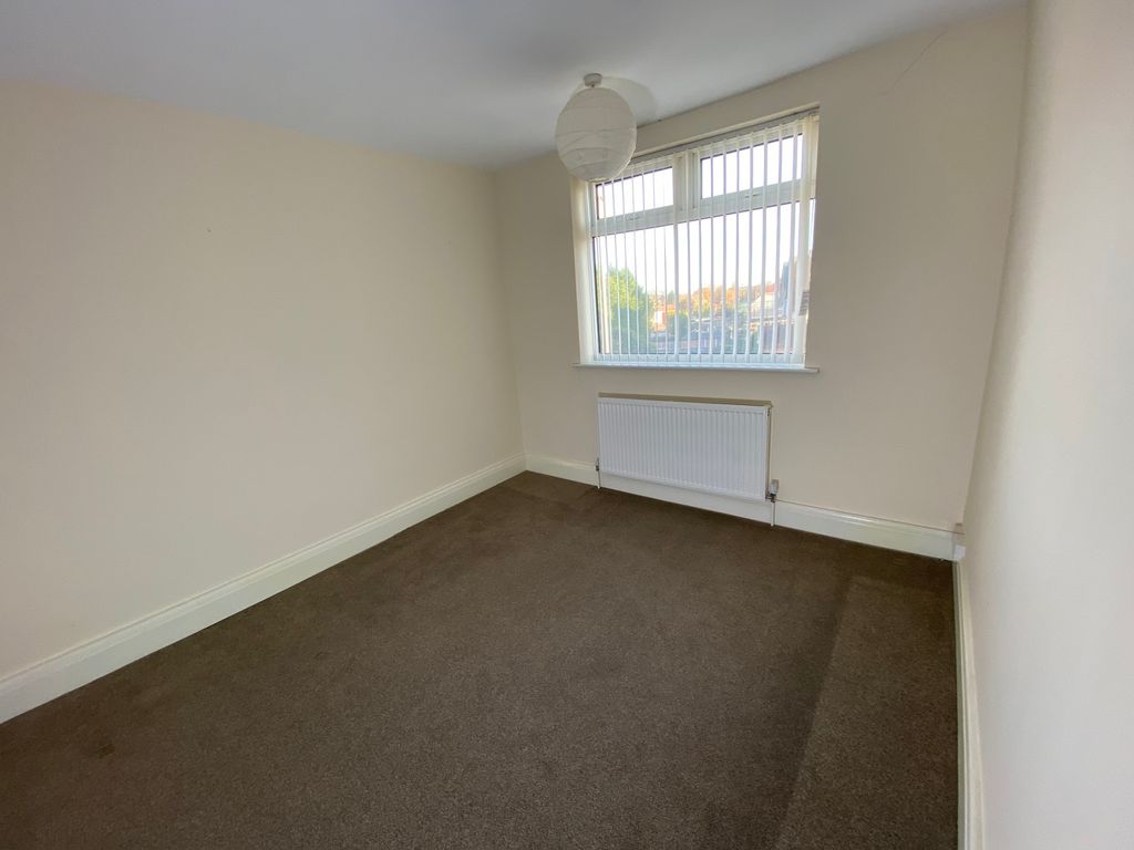 Property photo 3 of 8 Bedroom