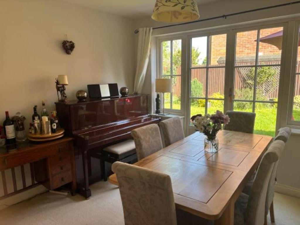 Property photo 3 of 11
