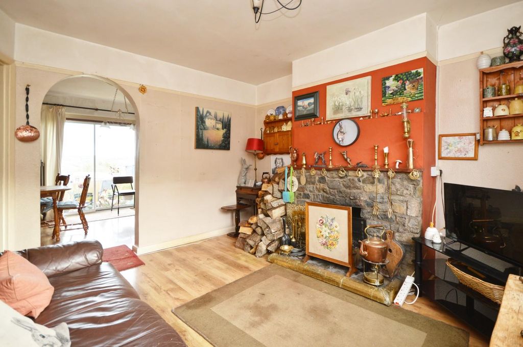 Property photo 3 of 20 Sitting Room