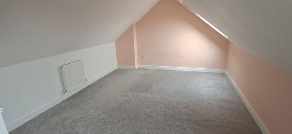 Additional image 9 of 3 bed terraced house to rentJury Lane, Haverfordwest SA61