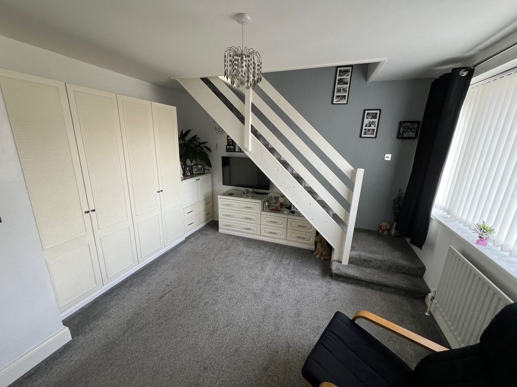 Property photo 3 of 23 Img_9473