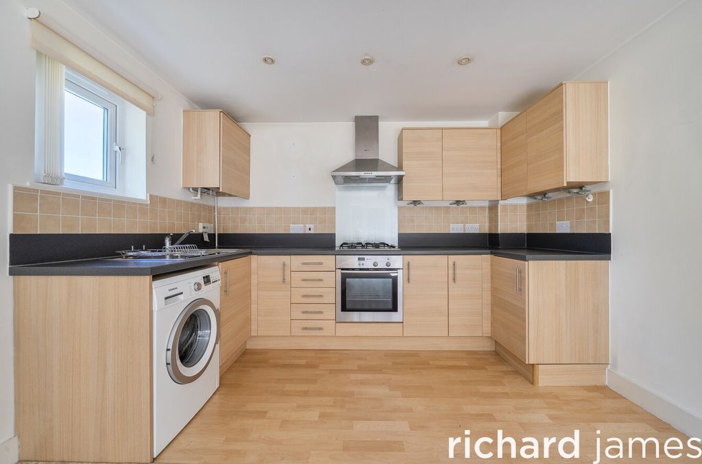 Property photo 2 of 12 F0F7Ea23F62945c48dc97F6Be1c99073