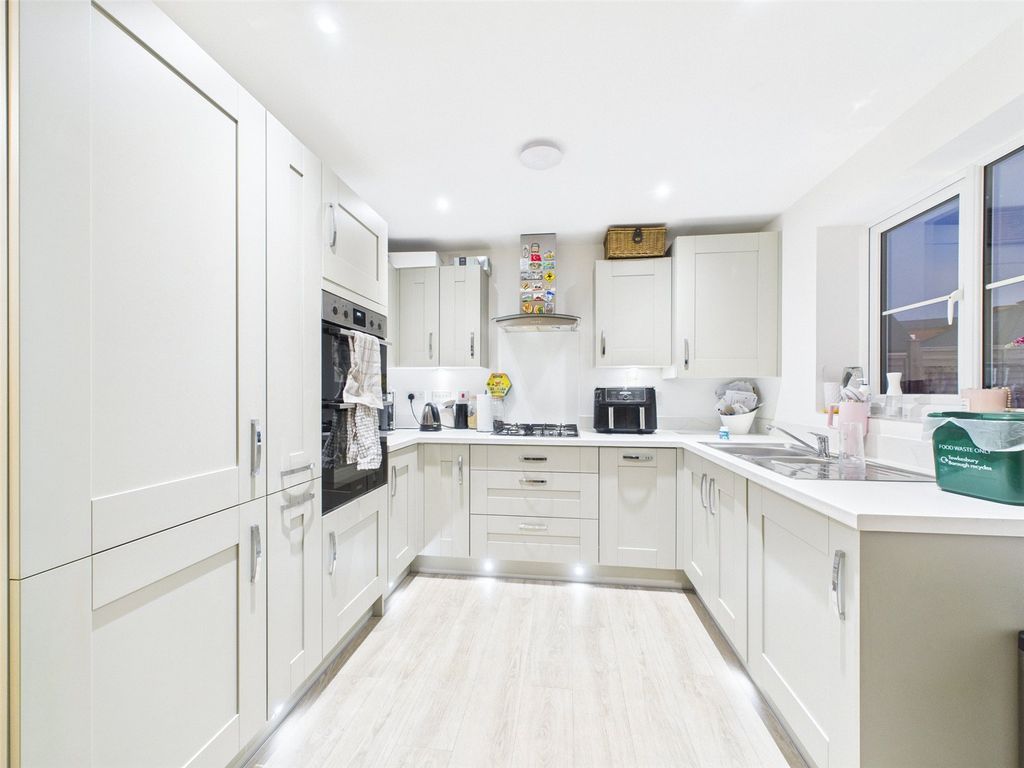 Property photo 3 of 10 Picture No. 09