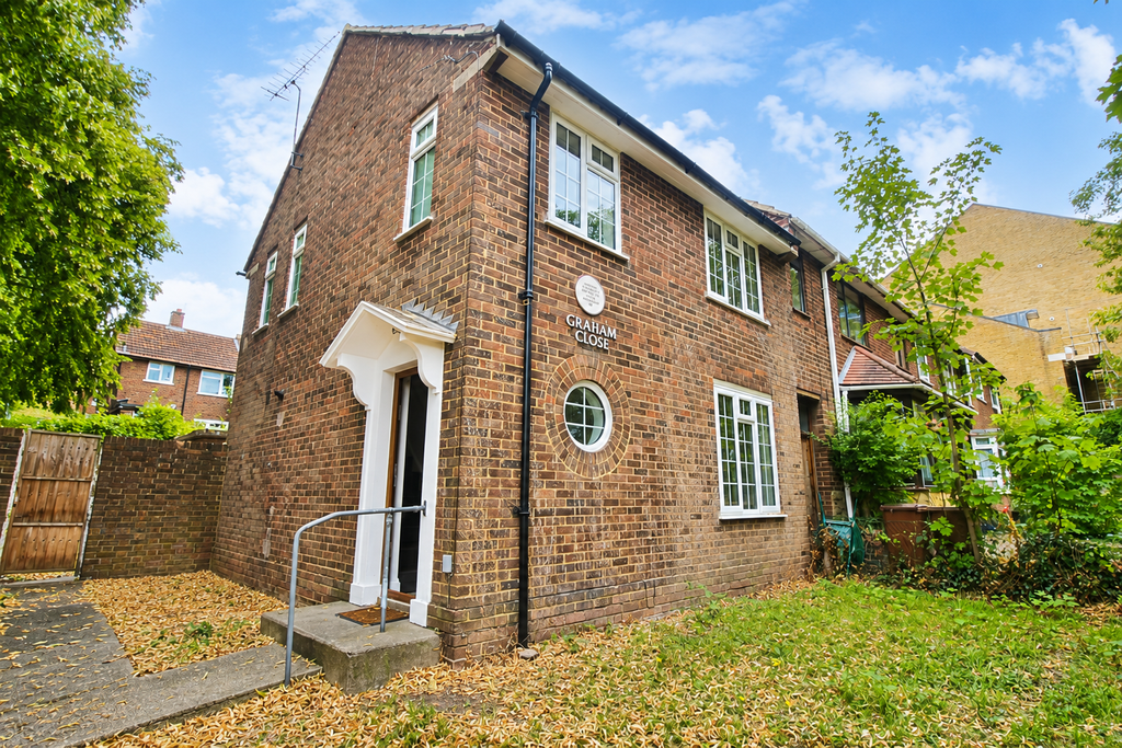 Property photo 1 of 6