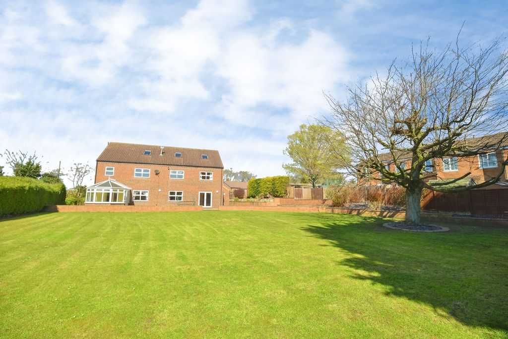 Property photo 1 of 19 Pbox-Img.Jpg