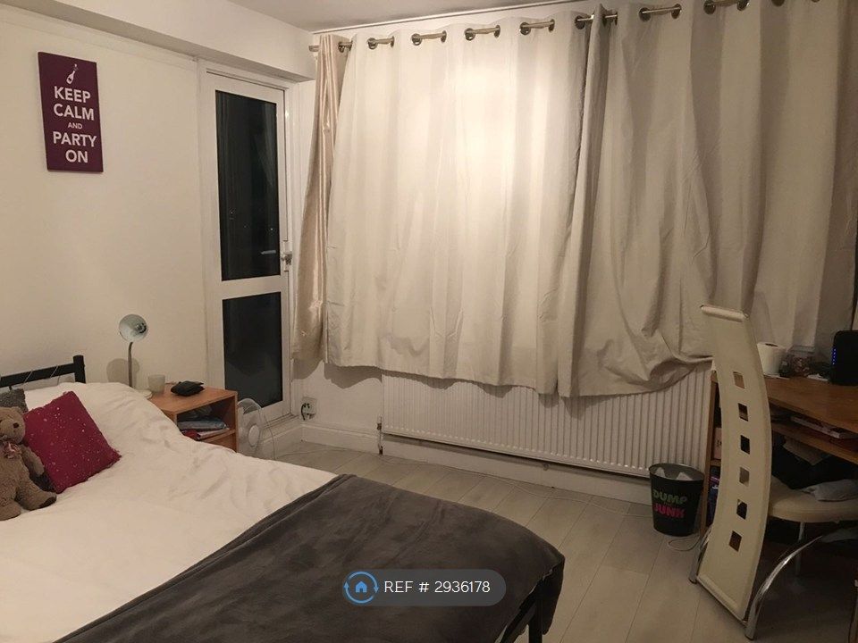 Property photo 2 of 11 Bedroom 1 - Balcony Access