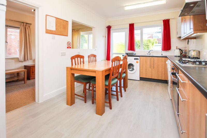 Property photo 2 of 16 Photo 6