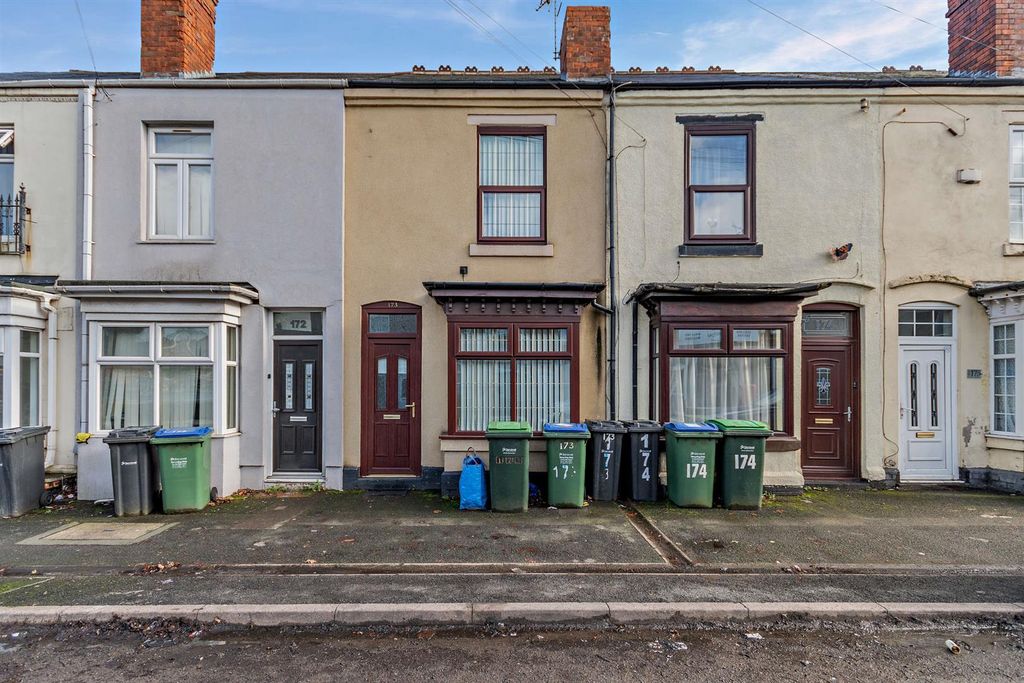 Property photo 1 of 10 8678454-Exterior06-800.Jpg