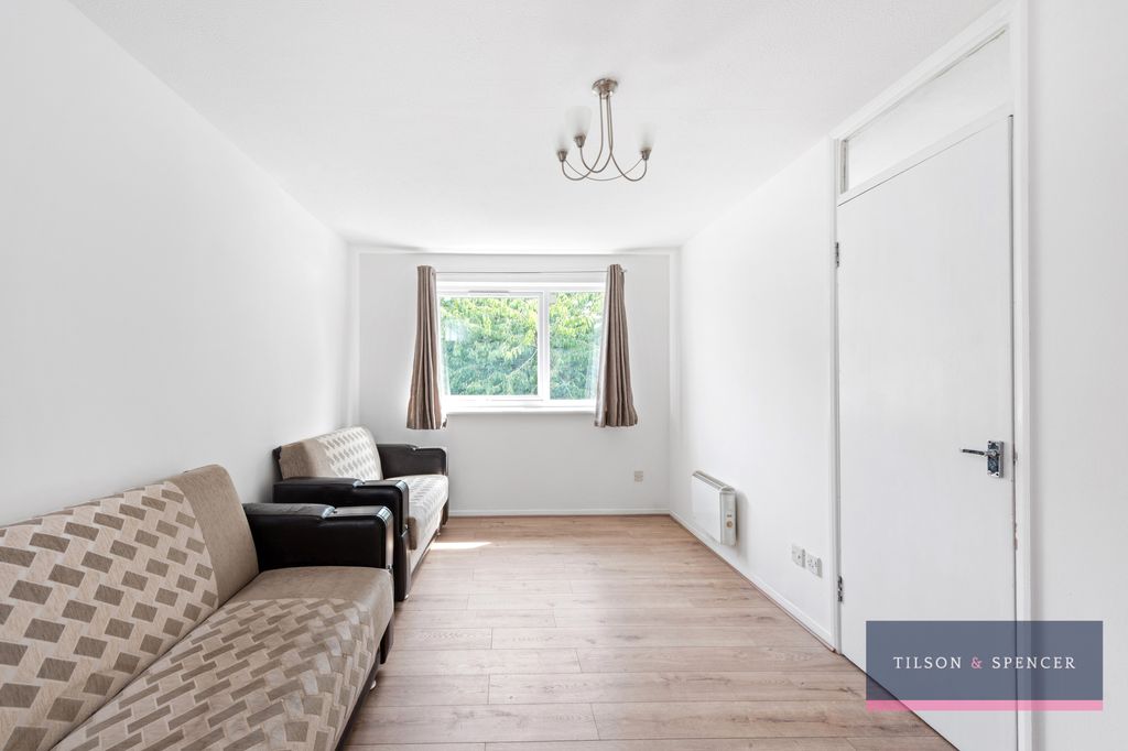 Property photo 3 of 12 3