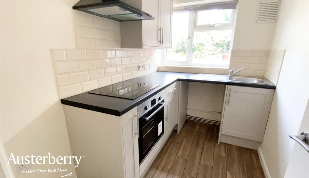 Property photo 2 of 6