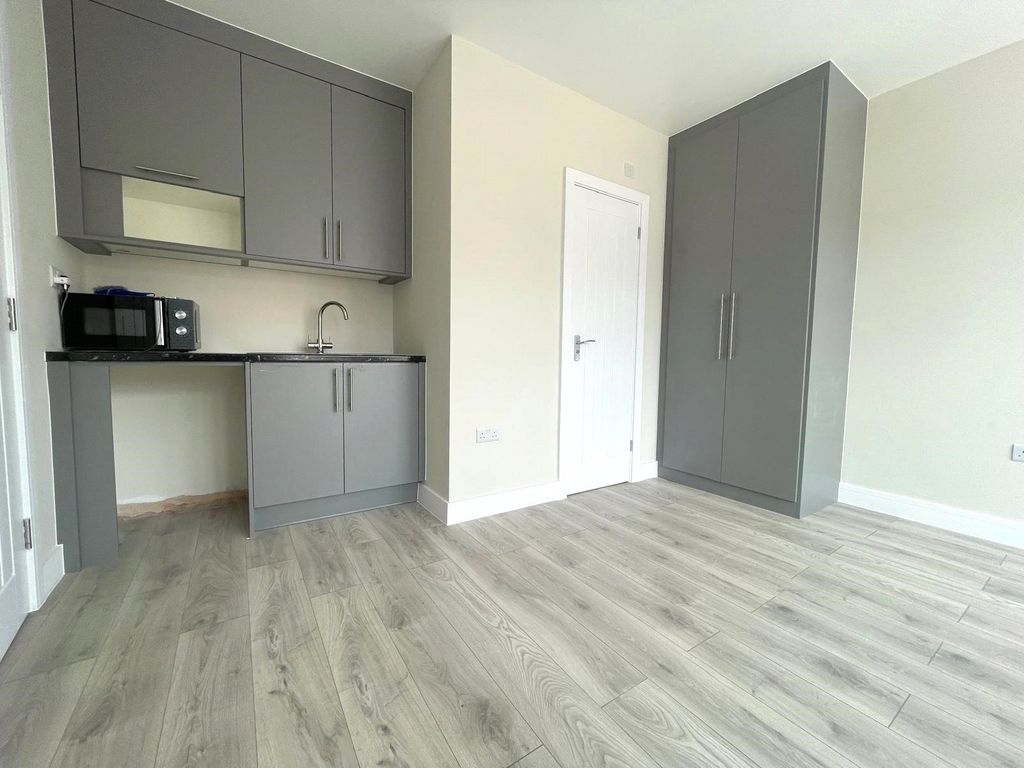 Property photo 2 of 12 Bedroom One