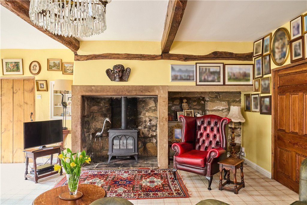 Property photo 3 of 28 Living Room