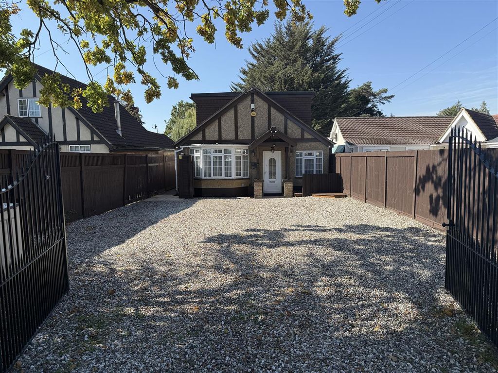 Property photo 1 of 25 Front